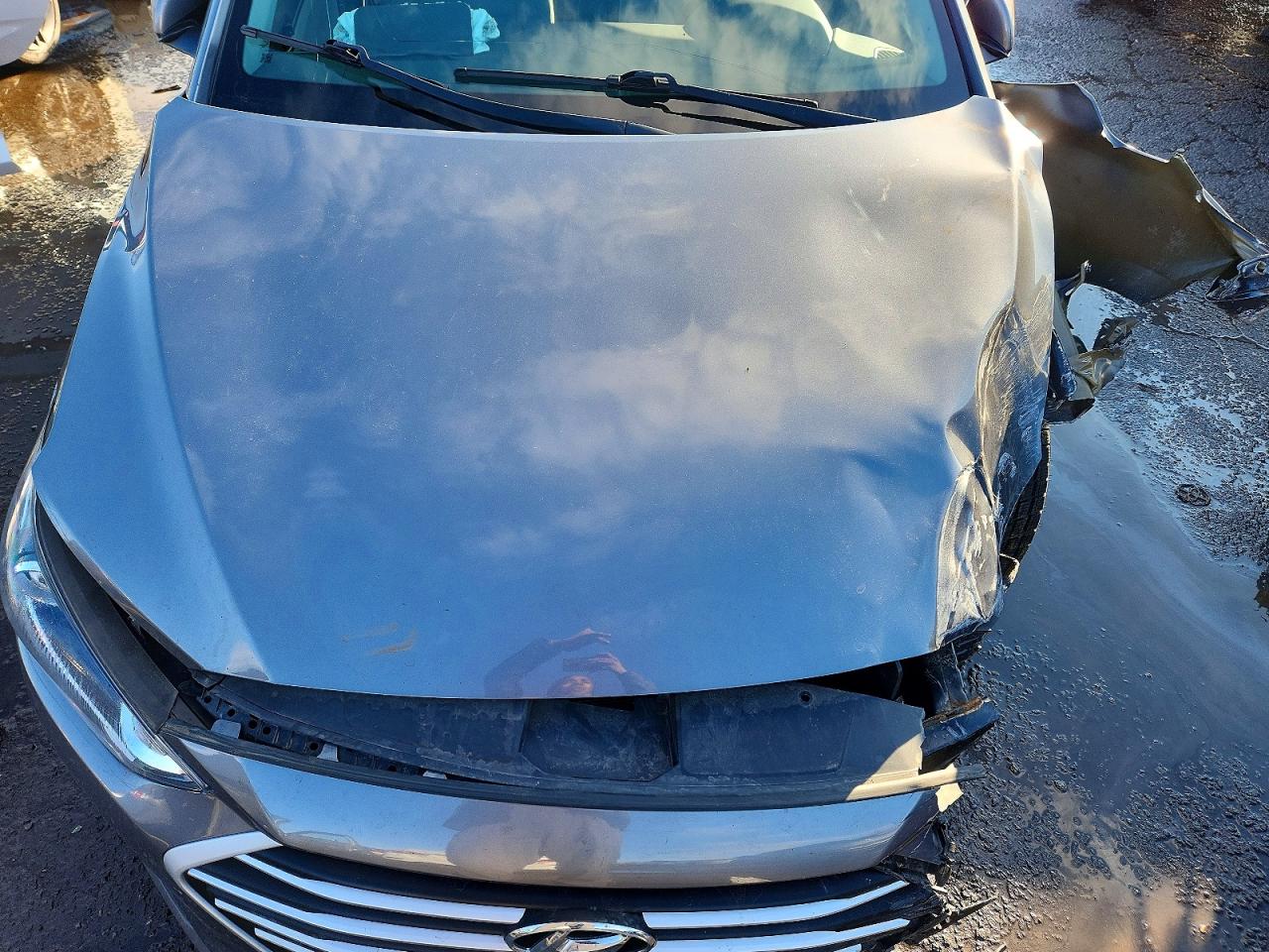 2018 HYUNDAI ELANTRA SE photo 11
