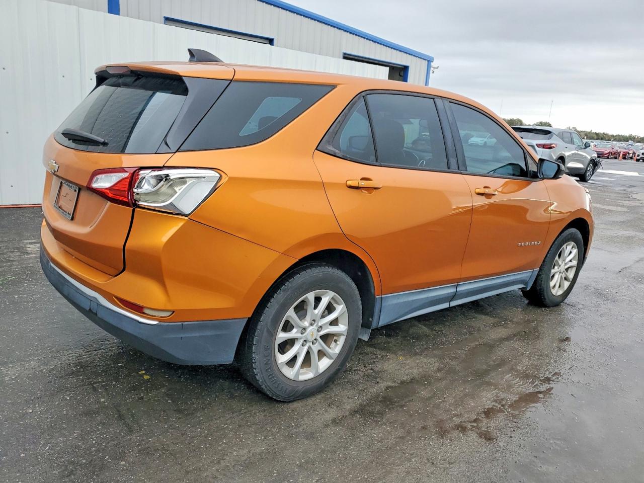 2018 CHEVROLET EQUINOX LS photo 3
