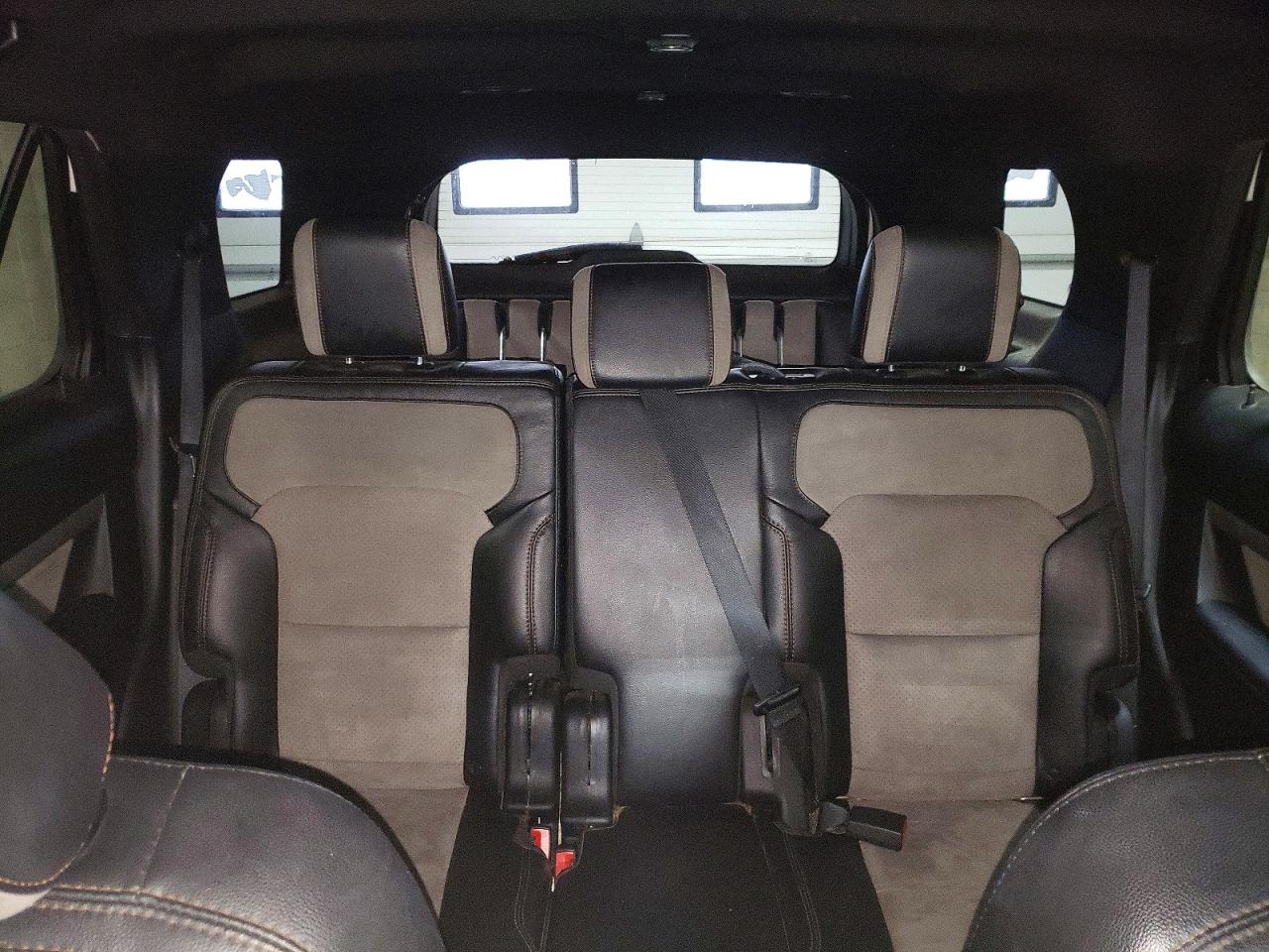 2017 FORD EXPLORER XLT photo 19