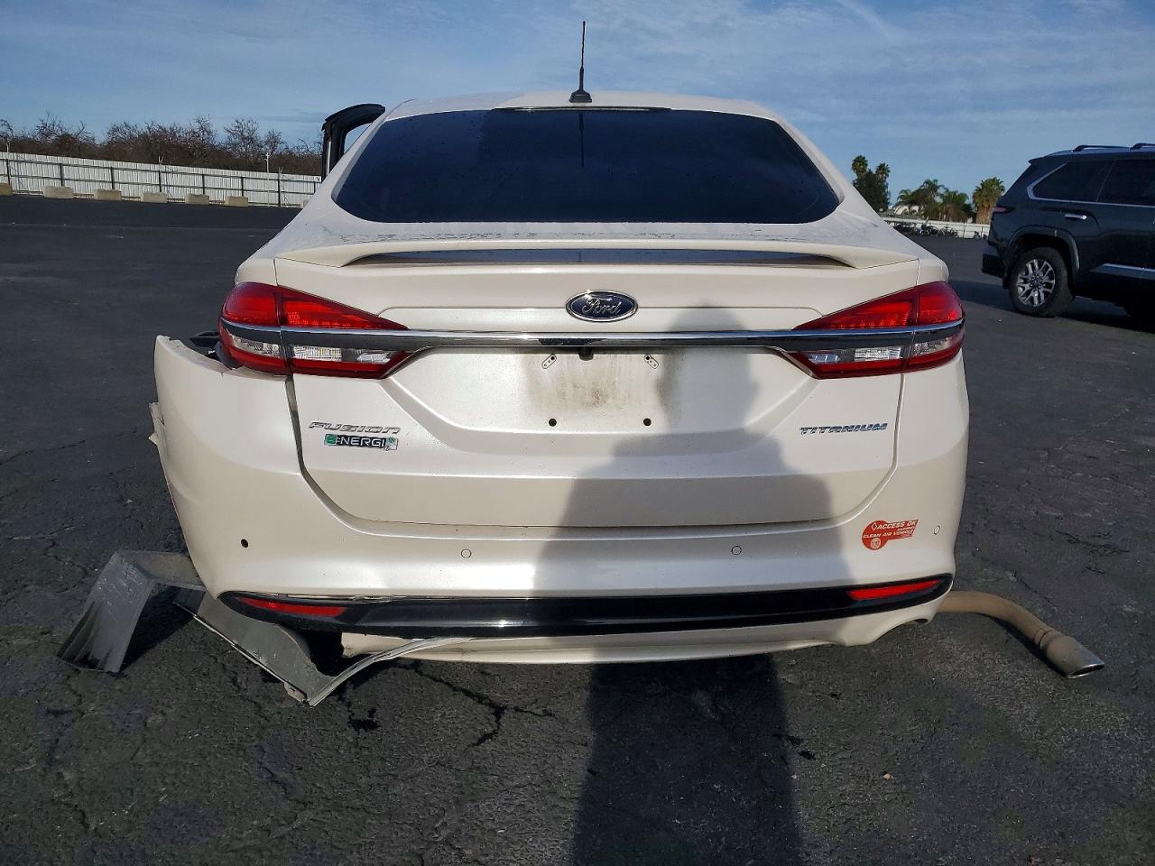 2018 FORD FUSION TITANIUM/PLATINUM PHEV photo 11
