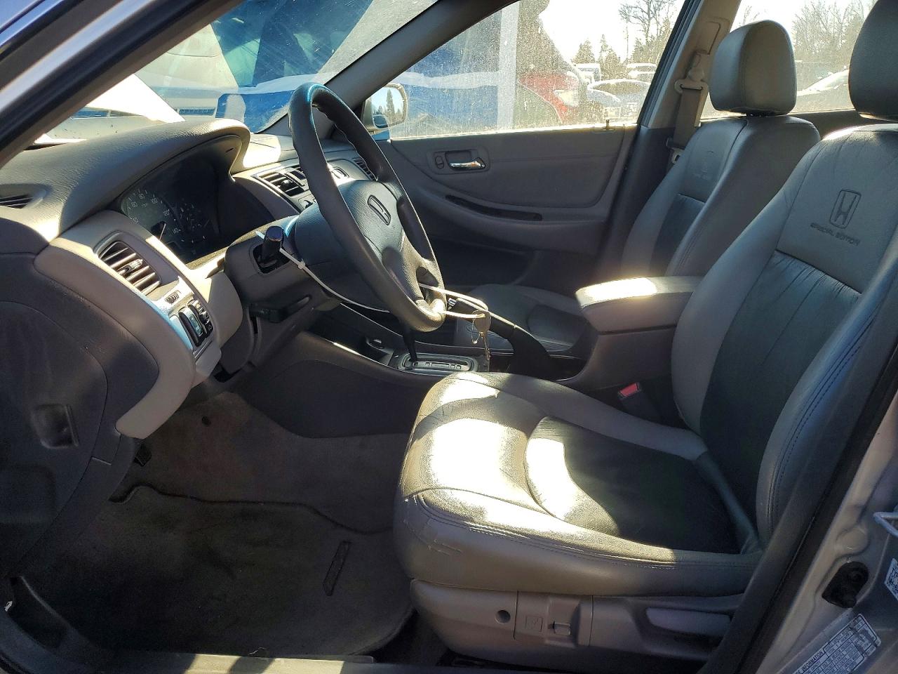 2002 HONDA ACCORD SE photo 7