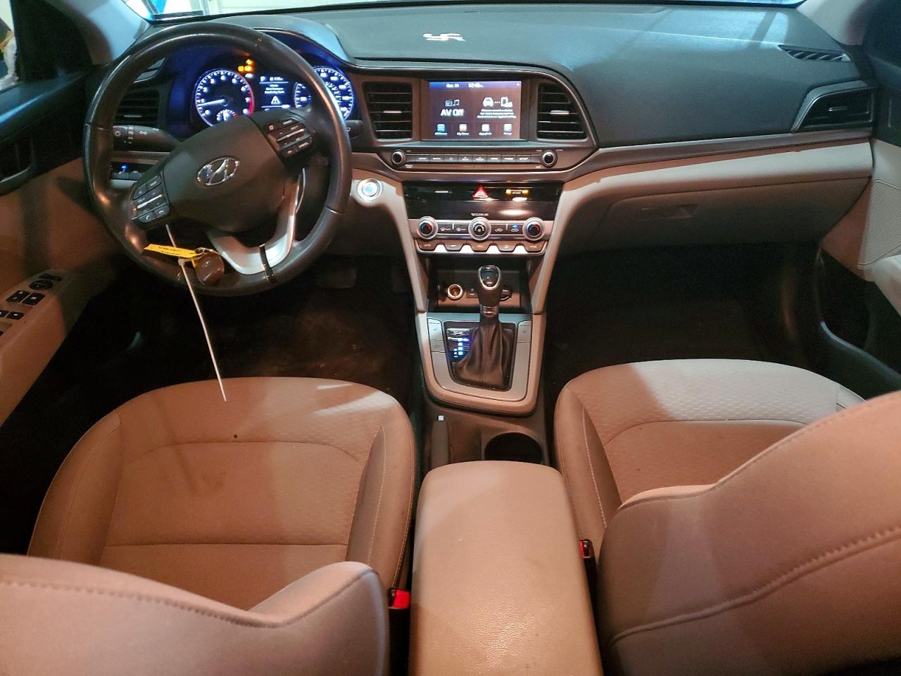 2020 HYUNDAI ELANTRA SEL photo 8