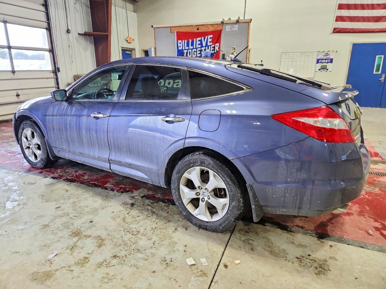 2012 HONDA CROSSTOUR EXL photo 2