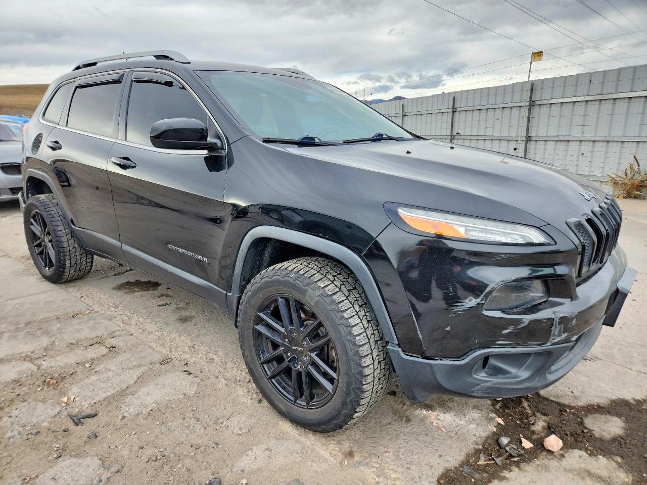 2014 JEEP CHEROKEE LATITUDE photo 4