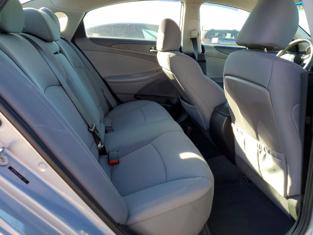 2014 HYUNDAI SONATA GLS photo 19