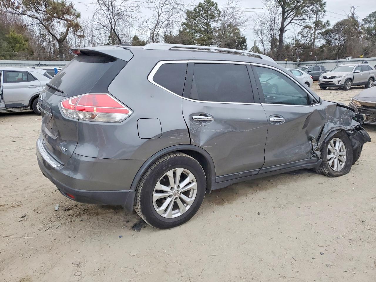 2016 NISSAN ROGUE S photo 3