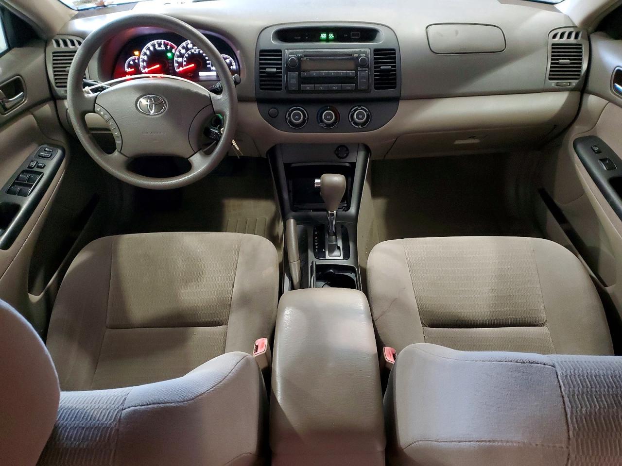2005 TOYOTA CAMRY LE photo 8