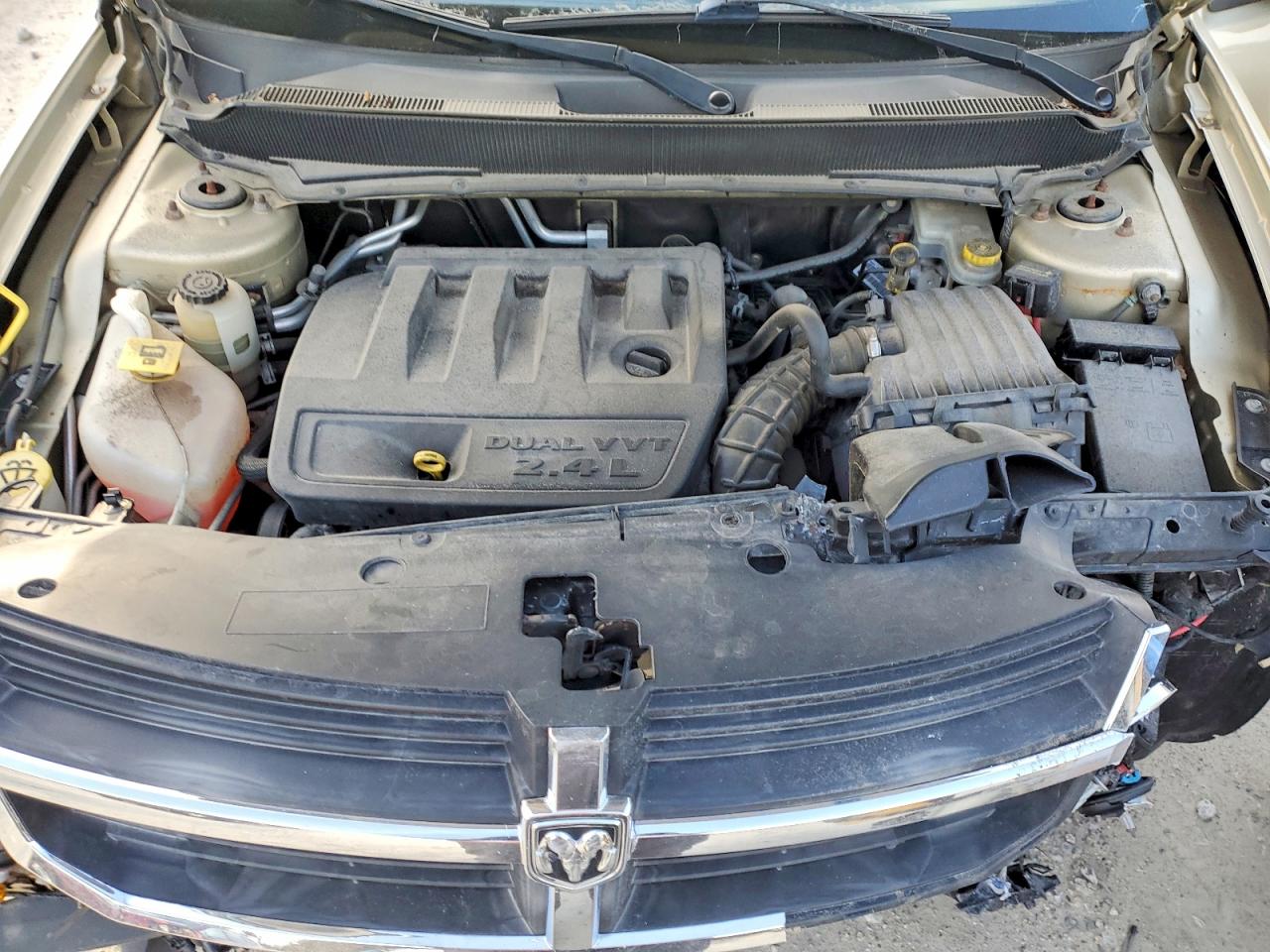 2010 DODGE AVENGER R/T photo 11