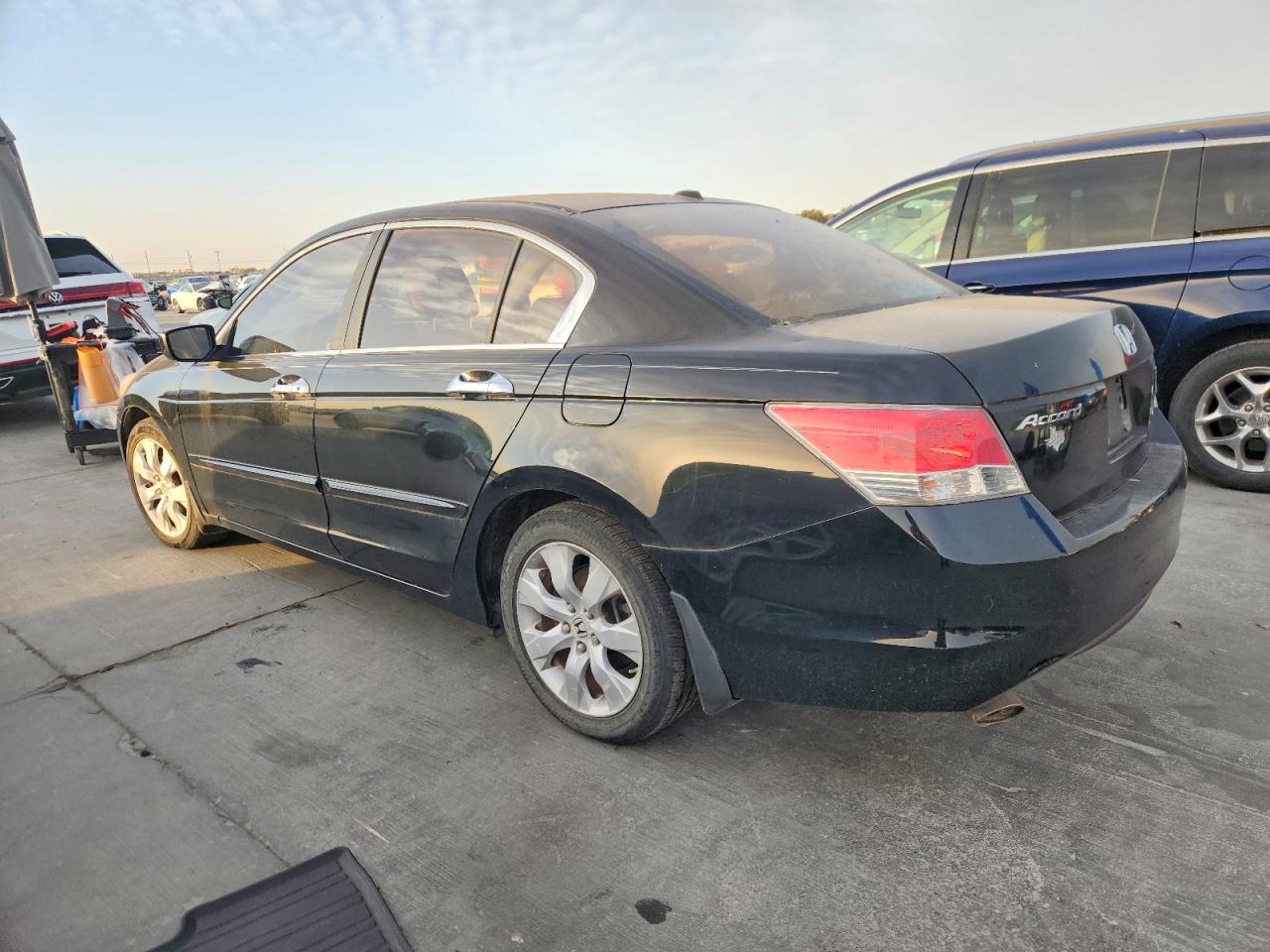 2010 HONDA ACCORD EXL photo 4