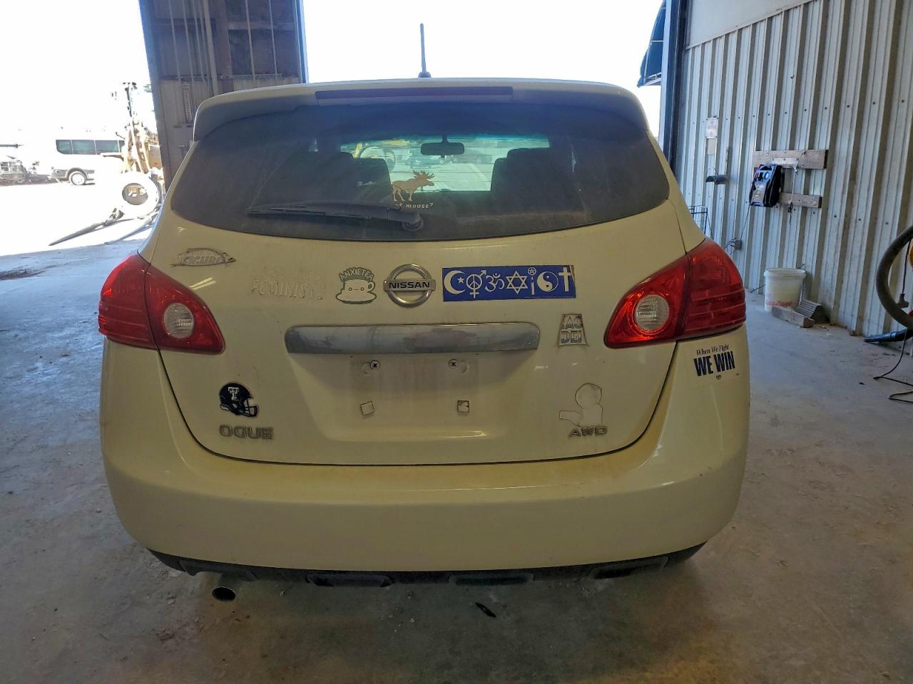 2011 NISSAN ROGUE S photo 6