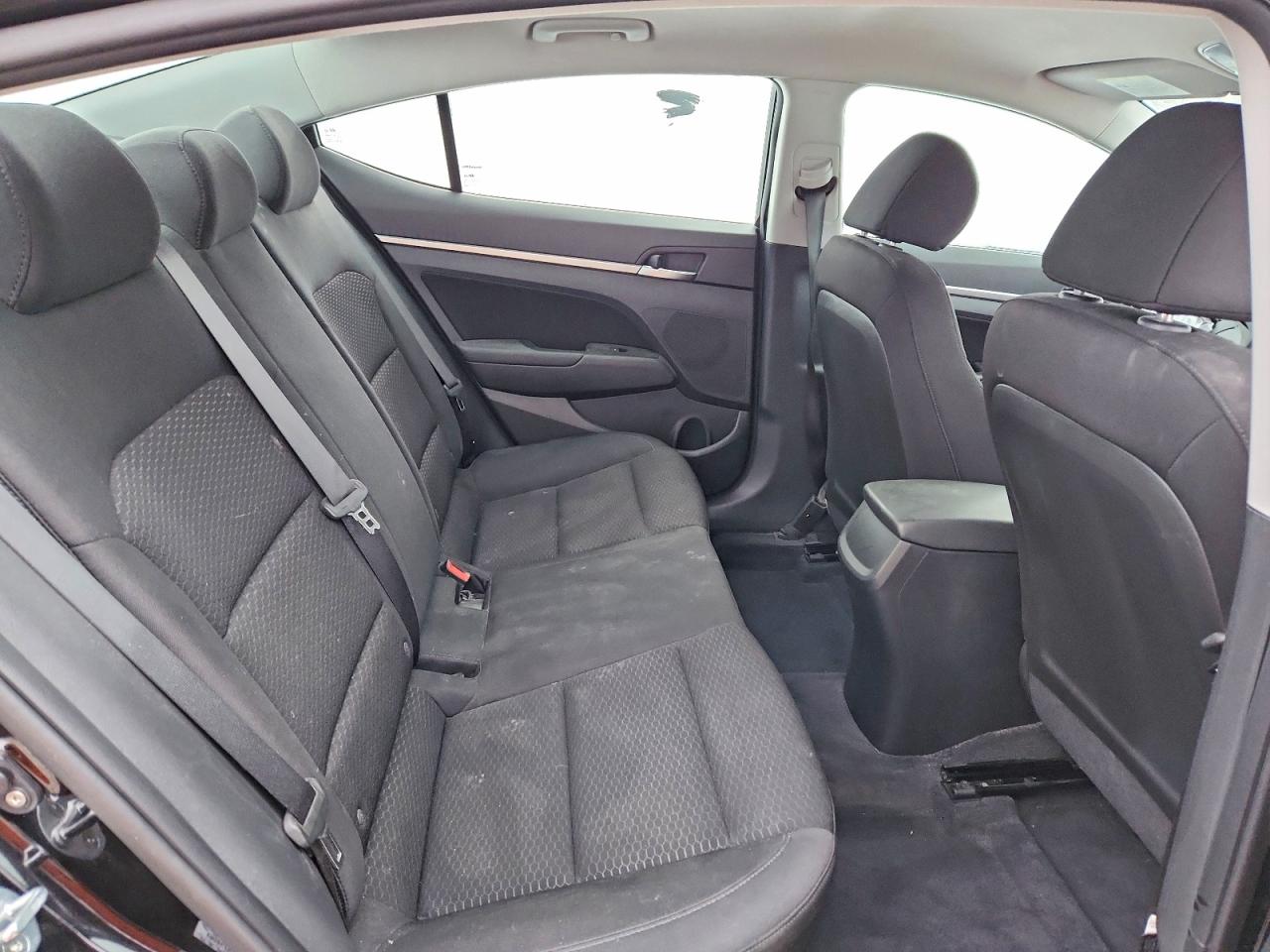 2020 HYUNDAI ELANTRA SEL photo 10