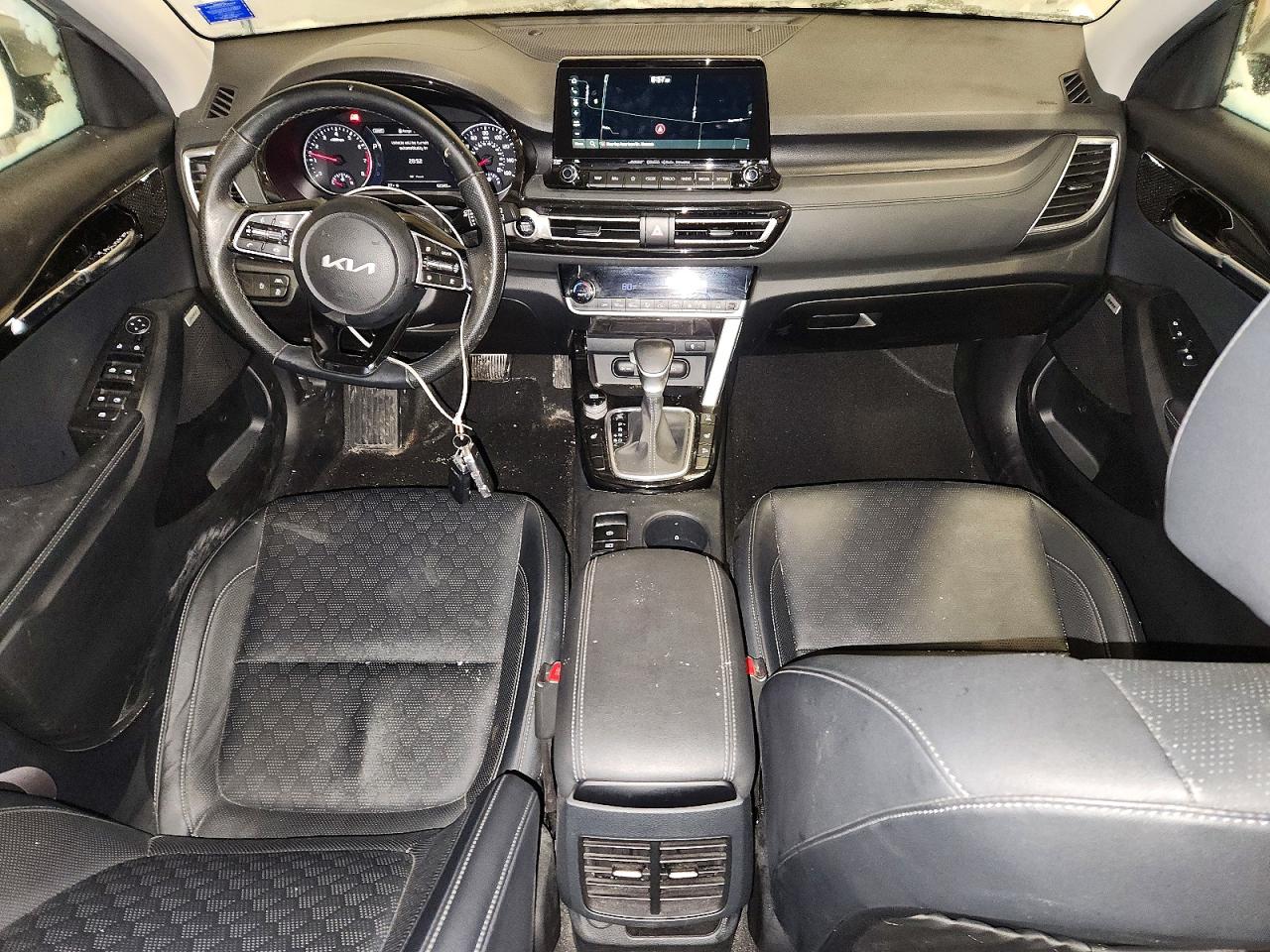 2023 KIA SELTOS SX photo 8