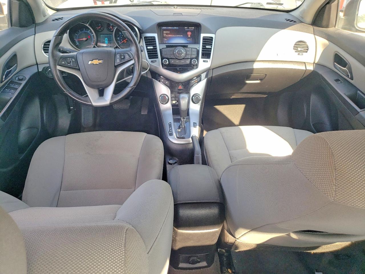 2014 CHEVROLET CRUZE LT photo 15