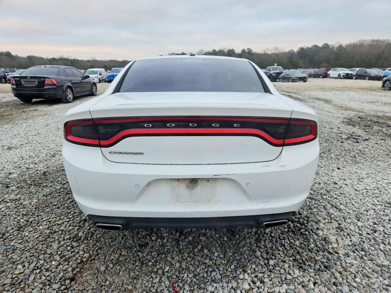 2016 DODGE CHARGER SE photo 6