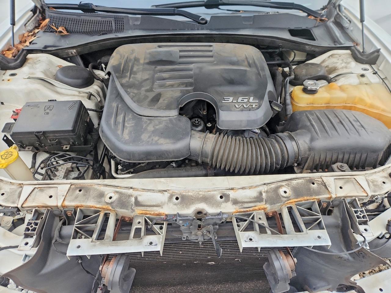 2016 DODGE CHARGER SE photo 11