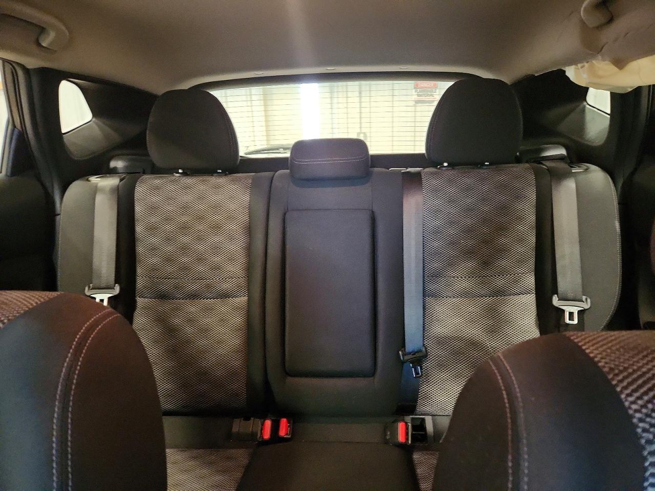 2018 NISSAN ROGUE SPORT S photo 19