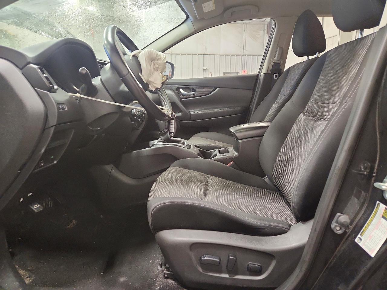 2018 NISSAN ROGUE SPORT S photo 13