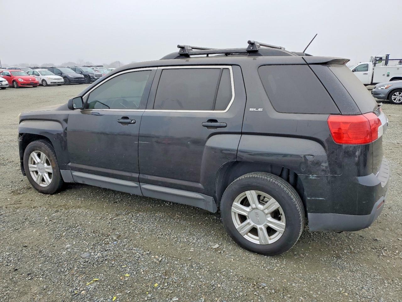 2015 GMC TERRAIN SLE photo 2