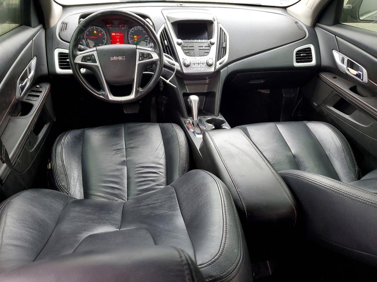 2015 GMC TERRAIN SLE photo 8