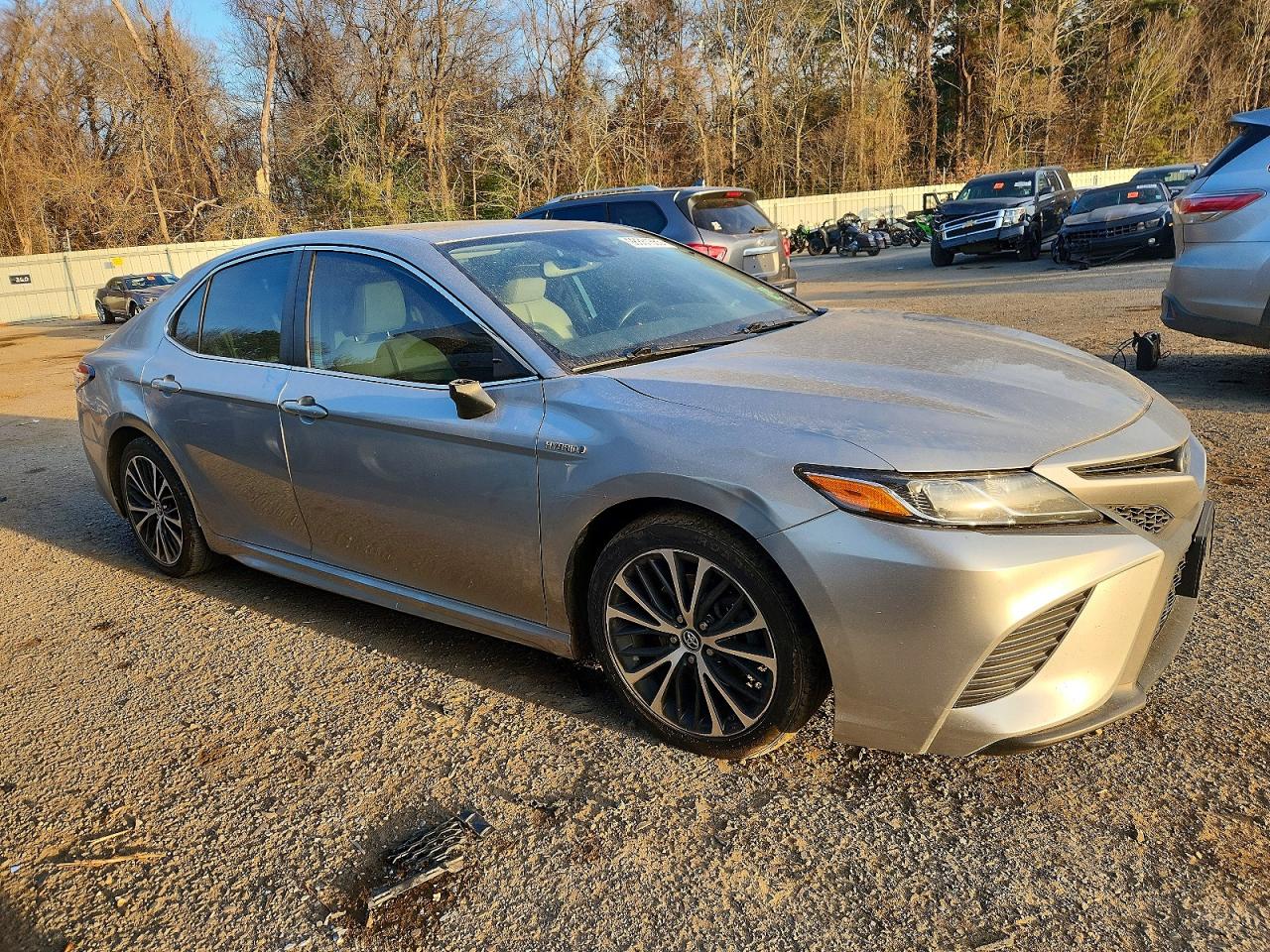 2019 TOYOTA CAMRY photo 7