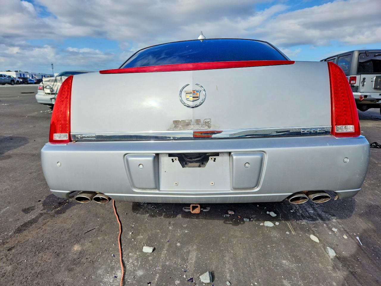 2011 CADILLAC DTS PREMIUM COLLECTION photo 6