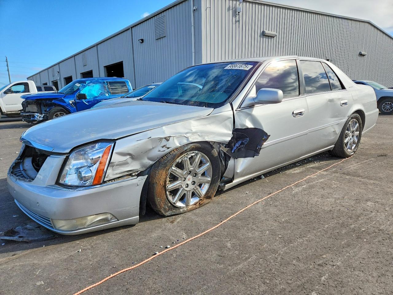 2011 CADILLAC DTS