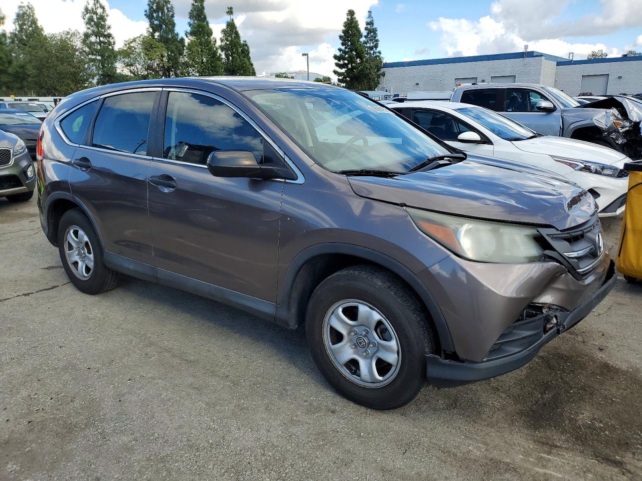 2014 HONDA CR-V LX photo 4