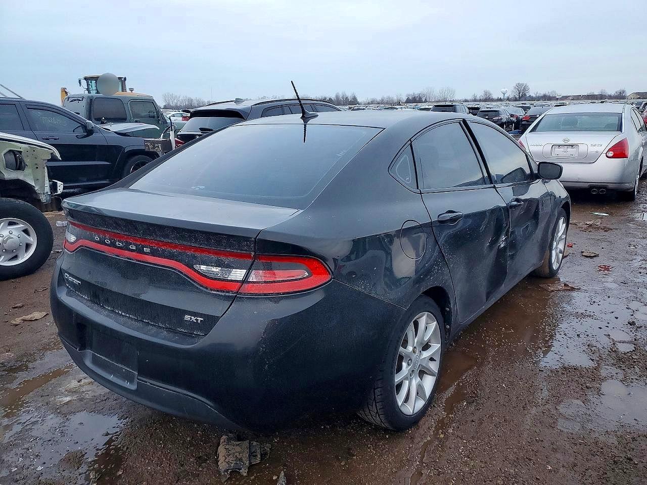 2013 DODGE DART SXT photo 3
