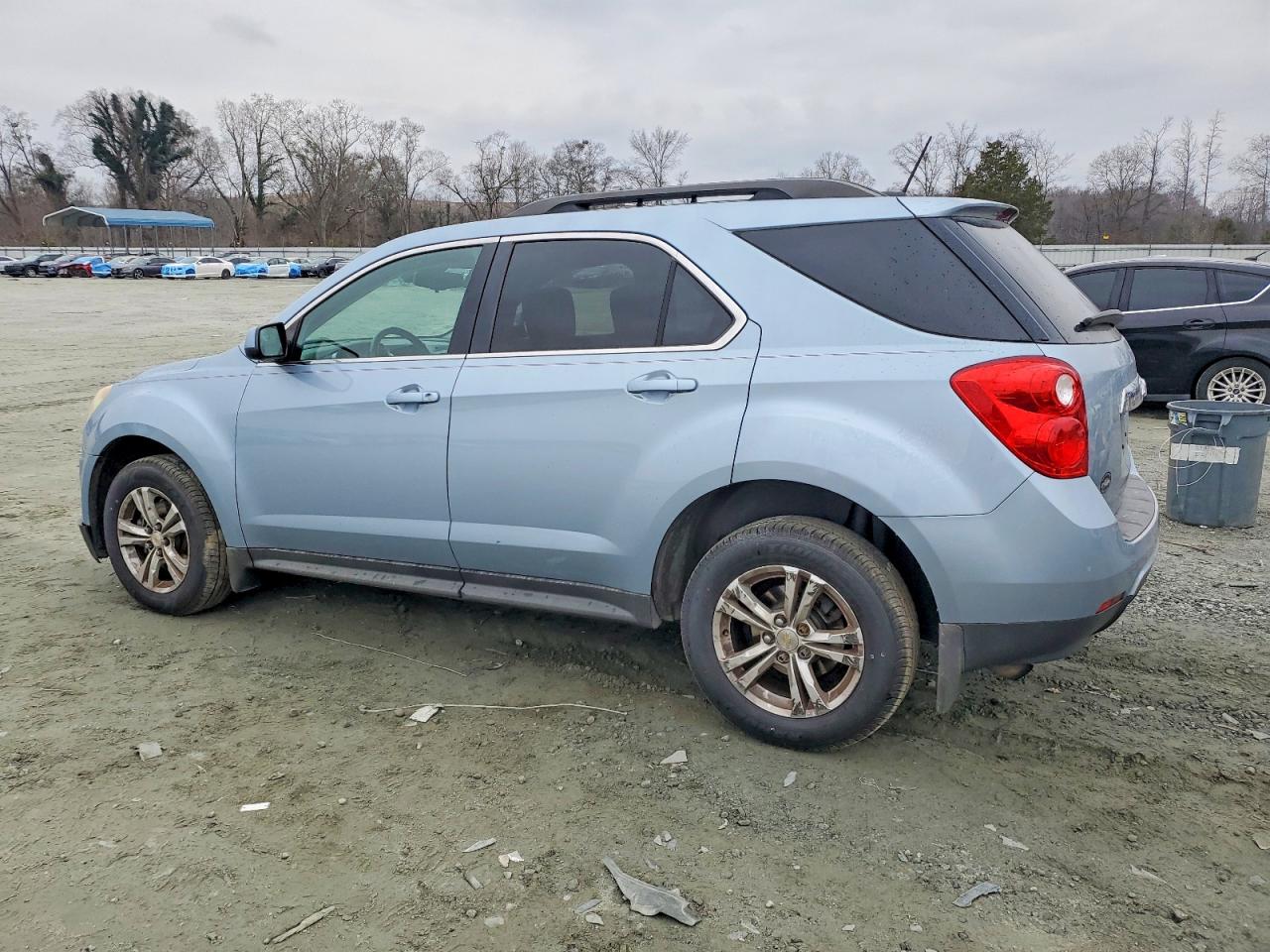 2015 CHEVROLET EQUINOX LT photo 2