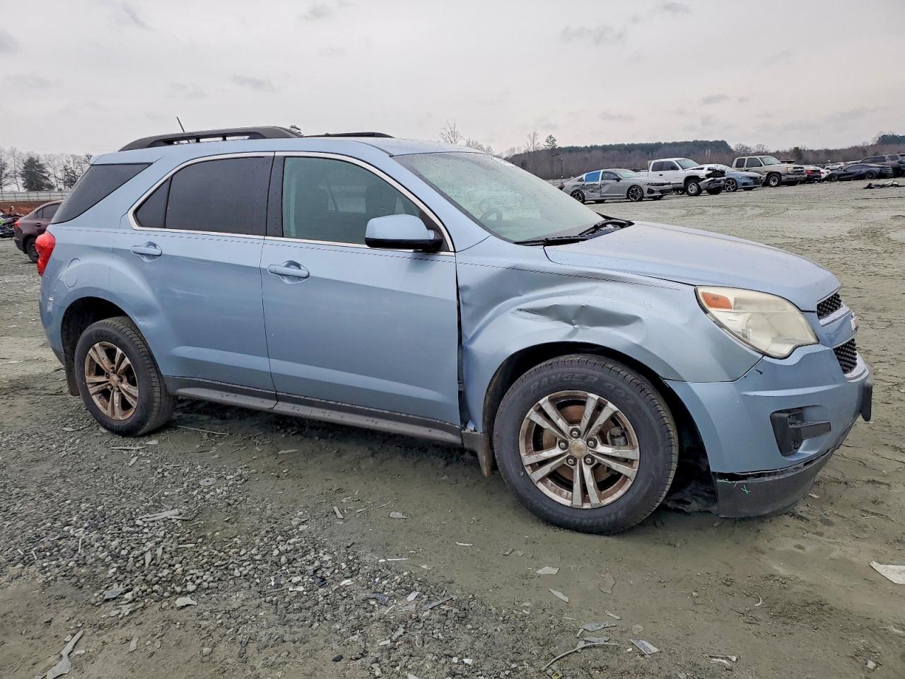 2015 CHEVROLET EQUINOX LT photo 4