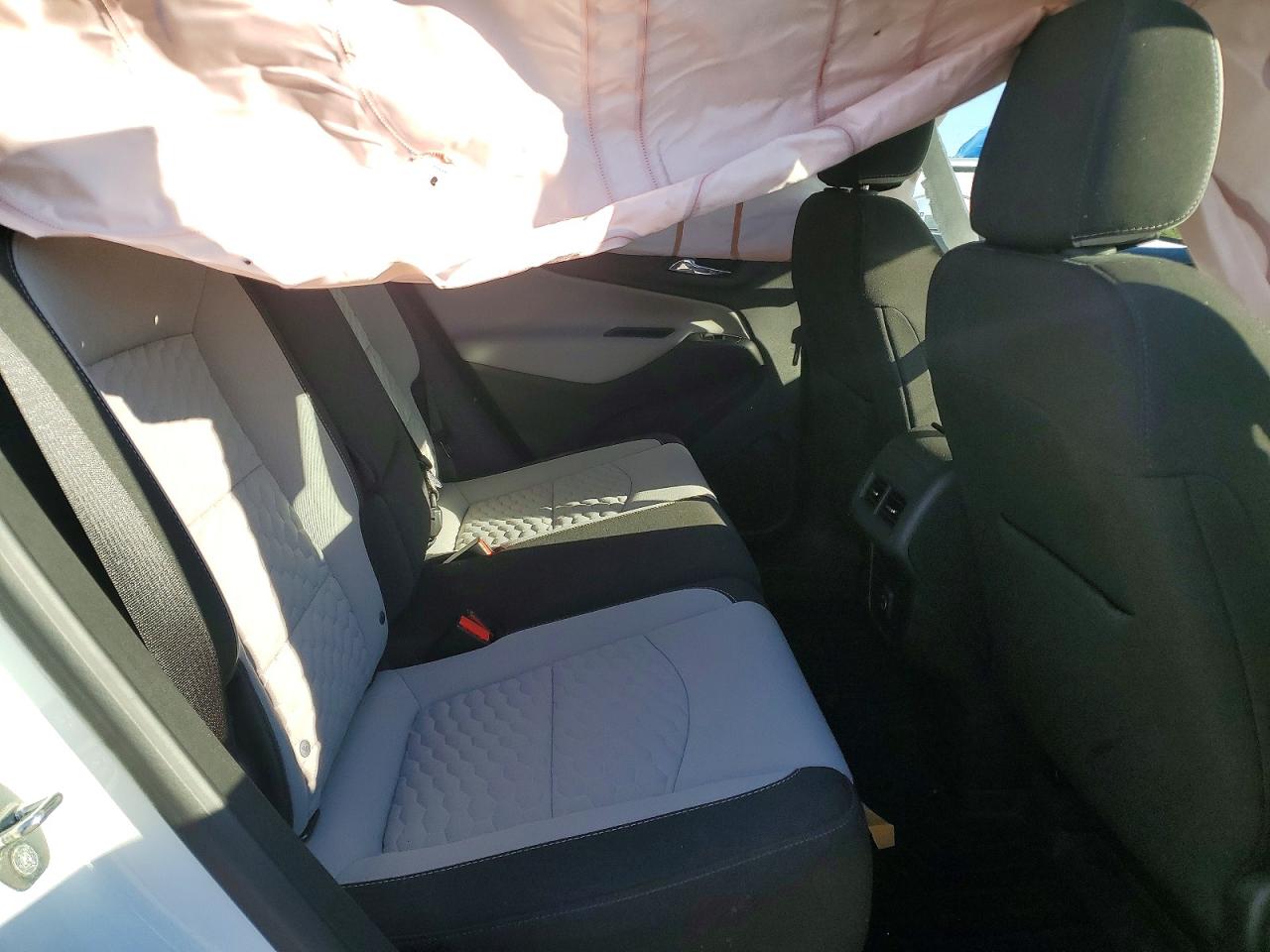 2020 CHEVROLET EQUINOX LS photo 11