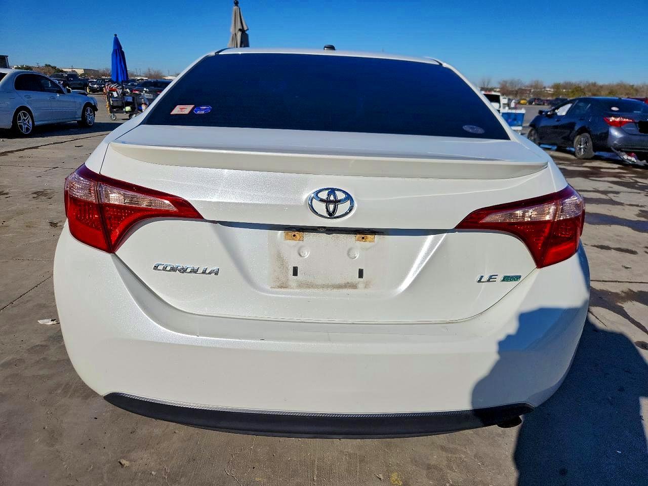 2017 TOYOTA COROLLA LE ECO photo 11