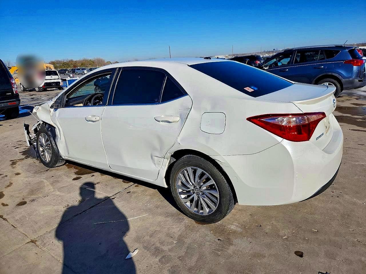 2017 TOYOTA COROLLA LE ECO photo 3