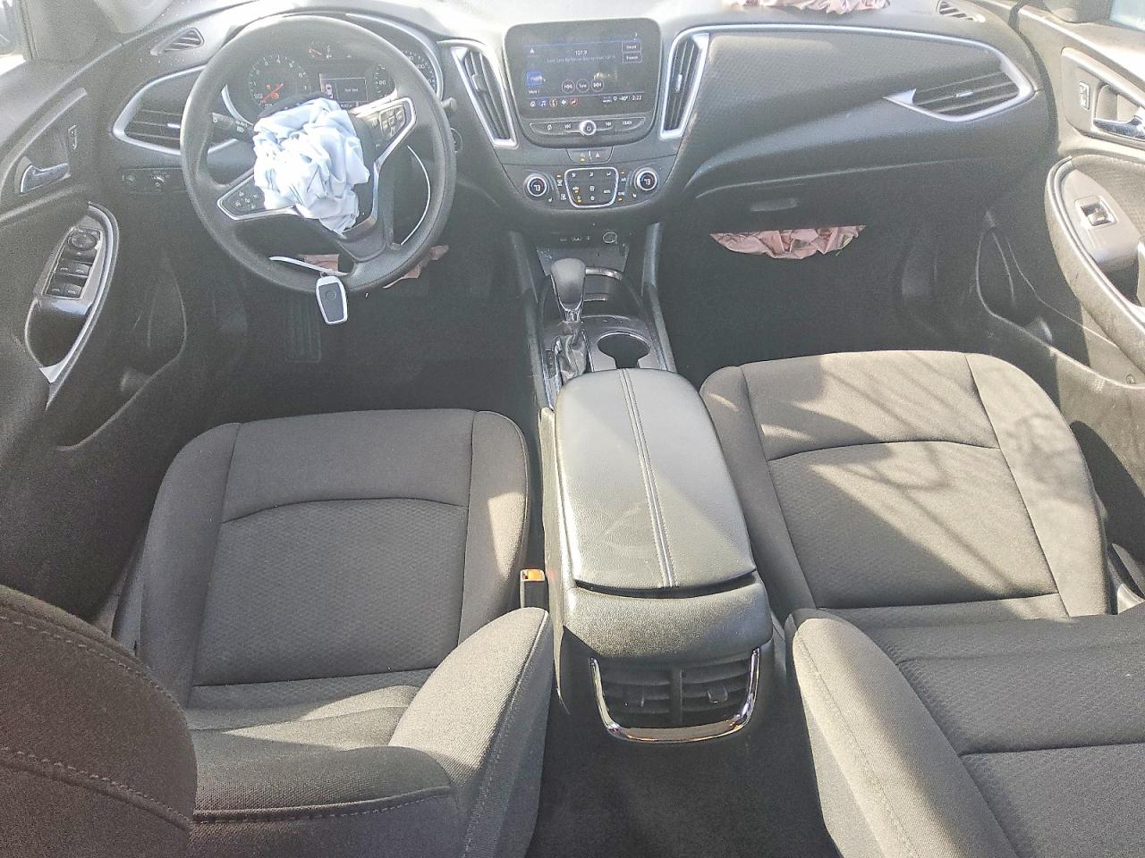 2024 CHEVROLET MALIBU LT photo 8