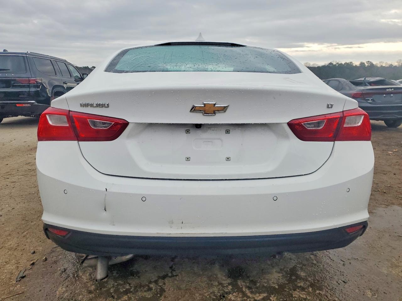 2024 CHEVROLET MALIBU LT photo 6