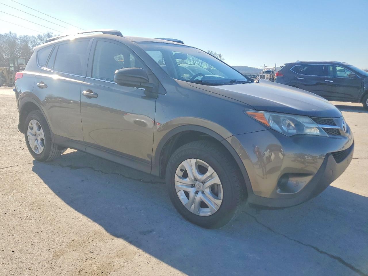 2014 TOYOTA RAV4 LE photo 4