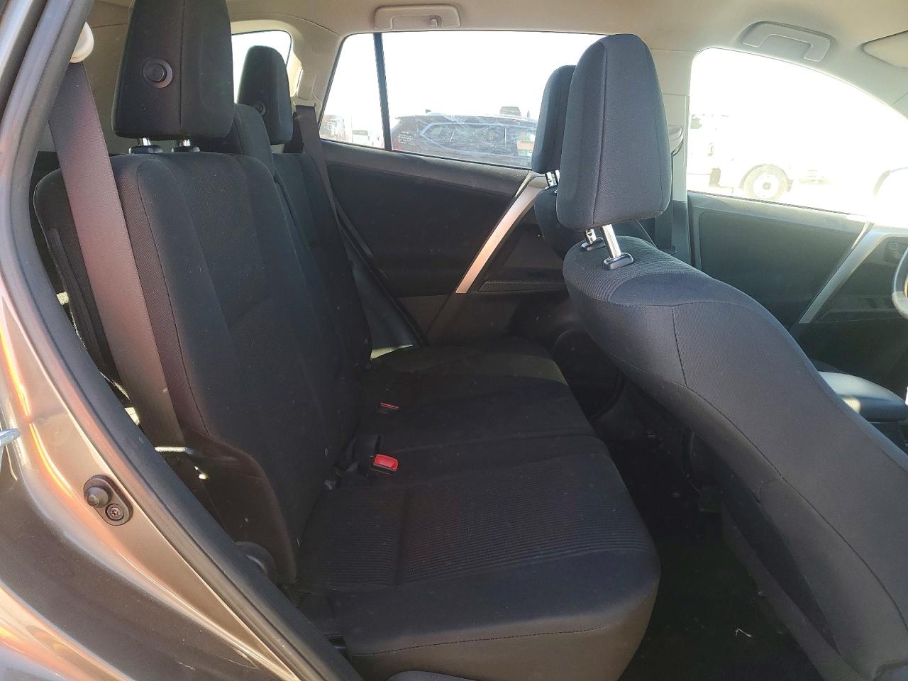 2014 TOYOTA RAV4 LE photo 11
