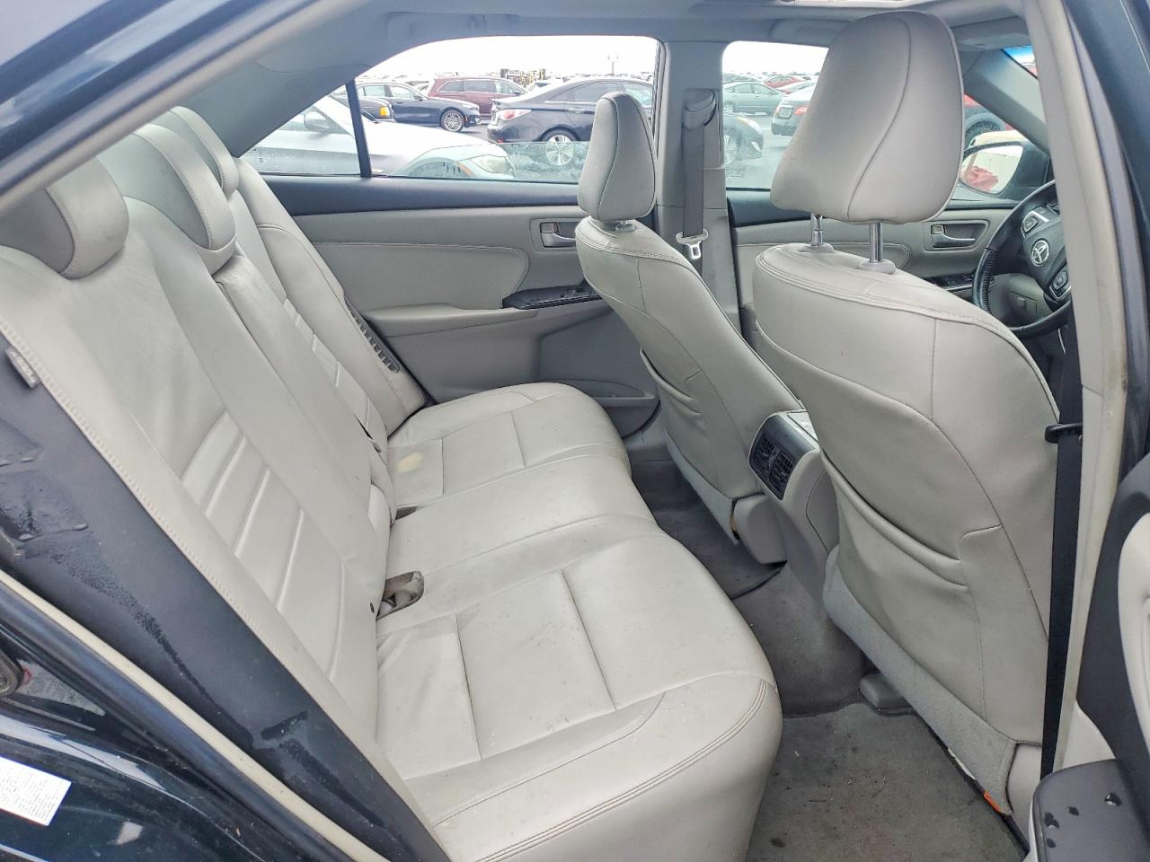 2015 TOYOTA CAMRY HYBRID photo 10