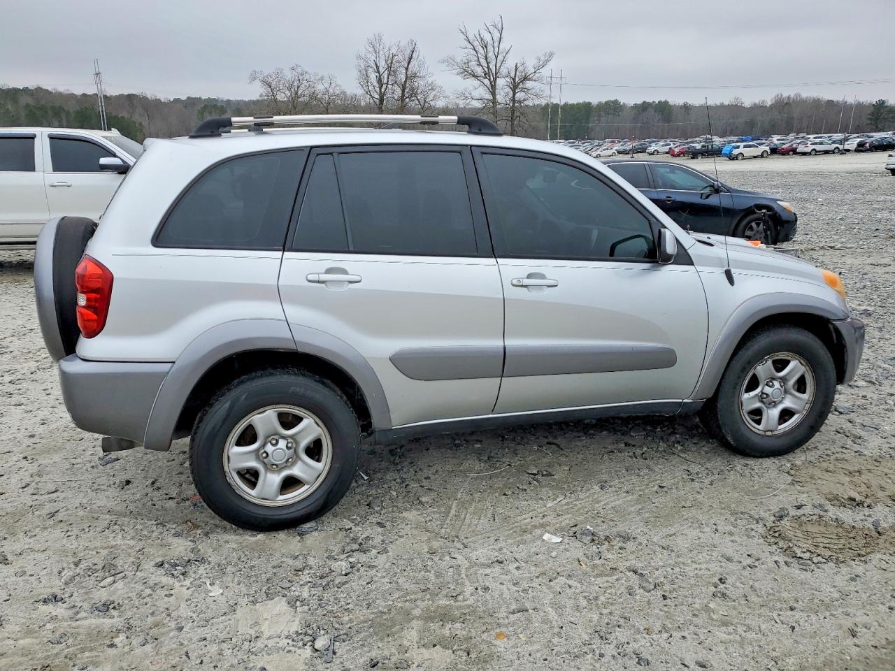 2004 TOYOTA RAV4 photo 3