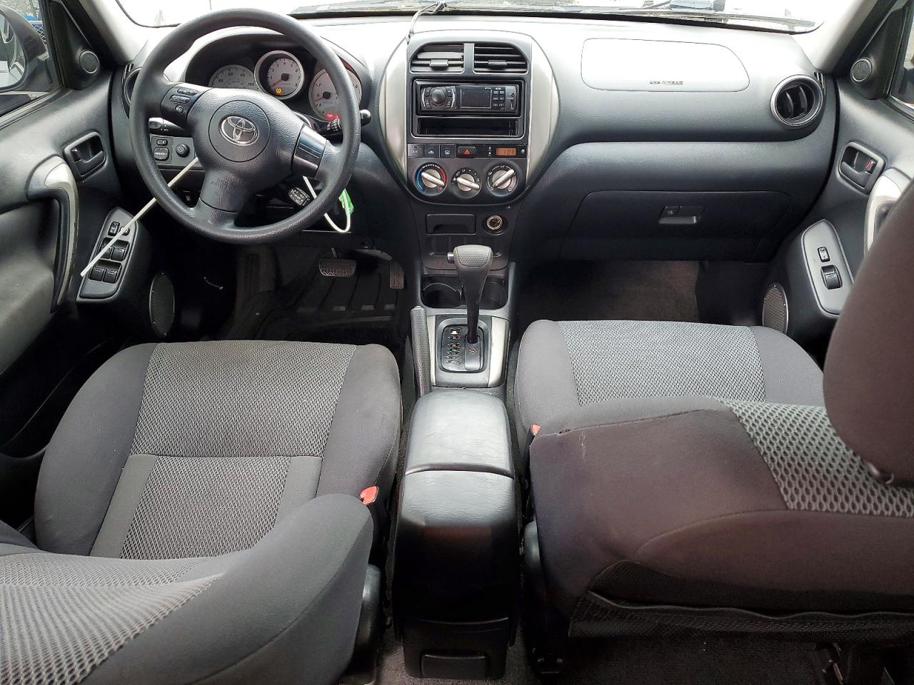 2004 TOYOTA RAV4 photo 8
