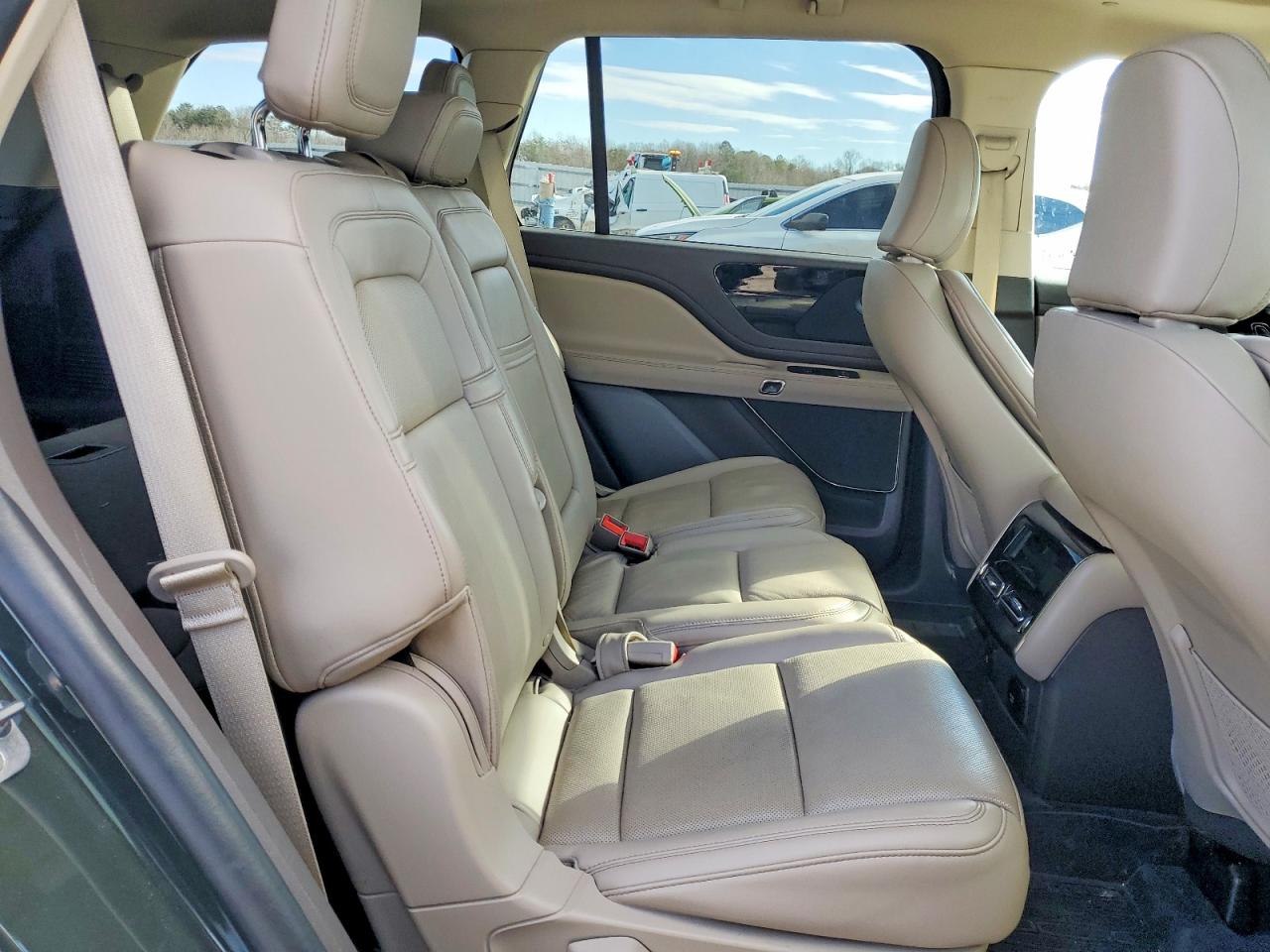 2023 LINCOLN AVIATOR GRAND TOURING photo 11