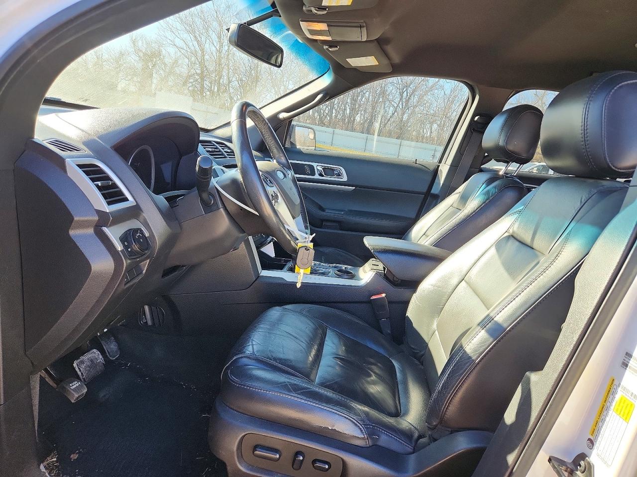 2015 FORD EXPLORER XLT photo 7