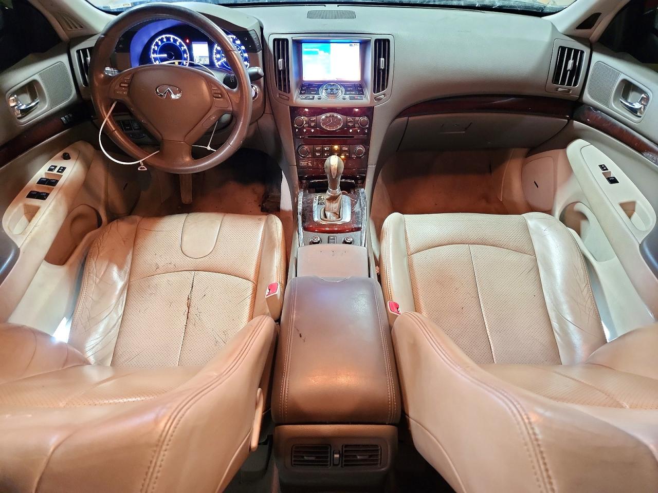 2013 INFINITI G37 photo 8