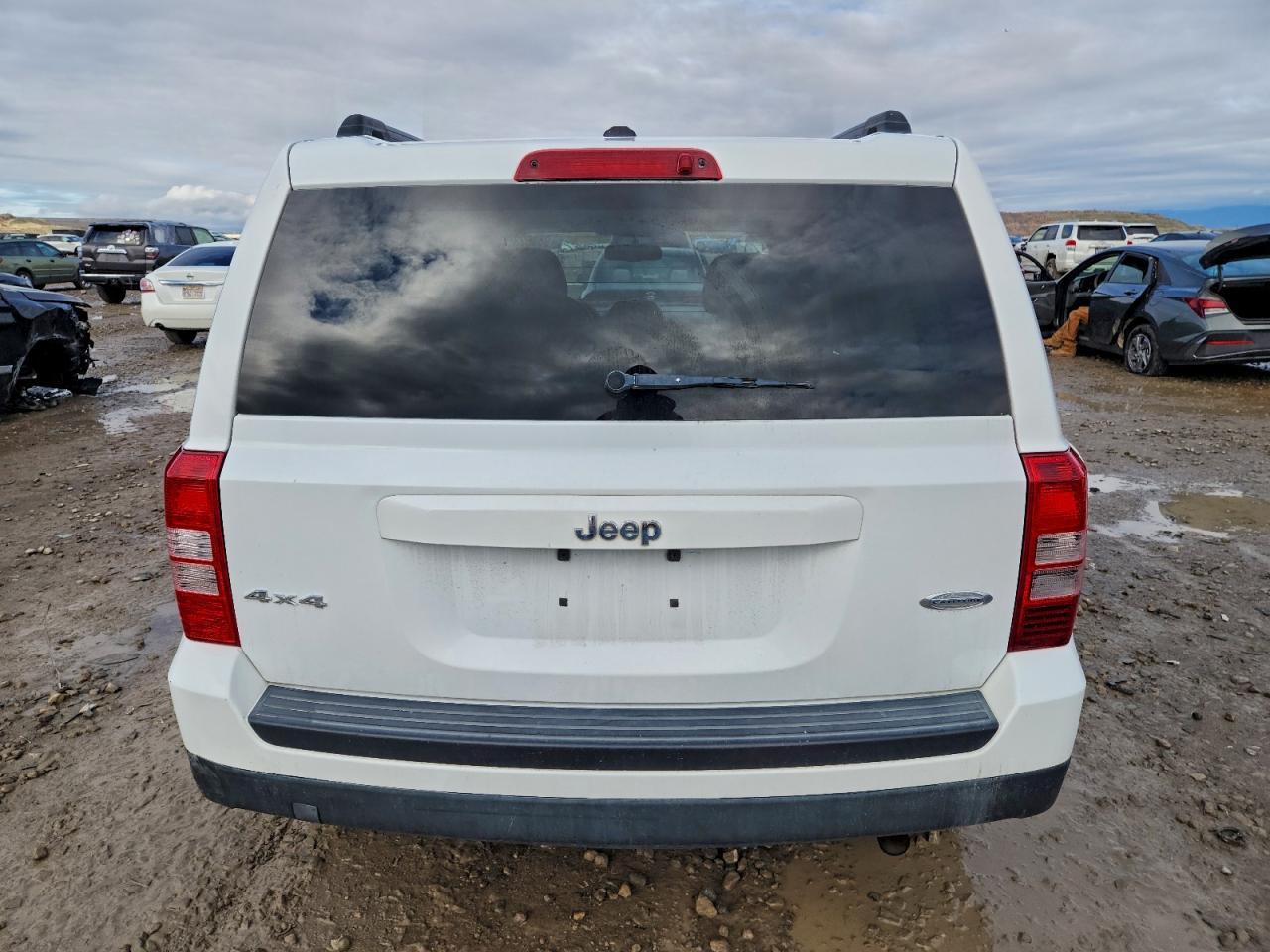 2015 JEEP PATRIOT LATITUDE photo 6