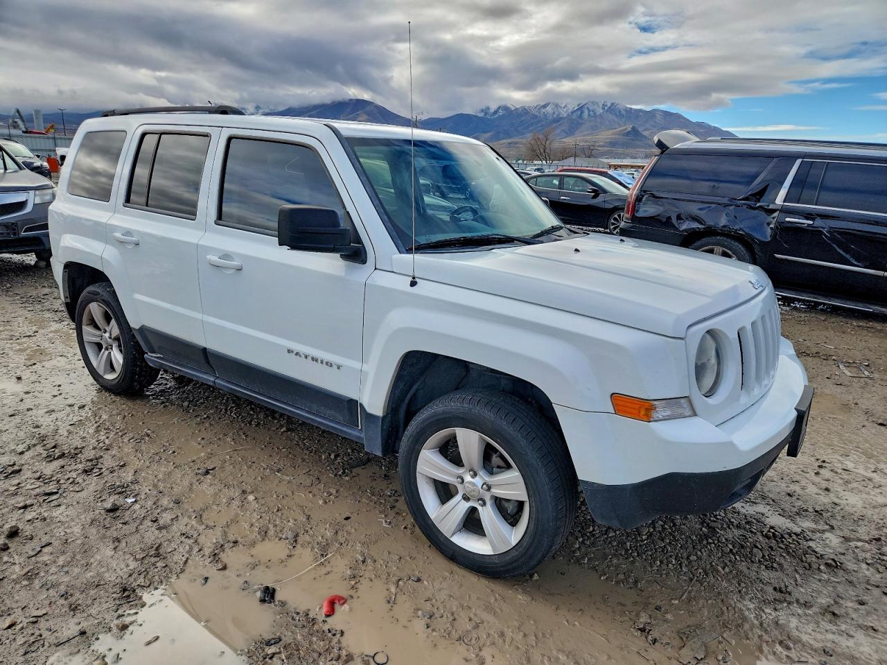 2015 JEEP PATRIOT LATITUDE photo 4
