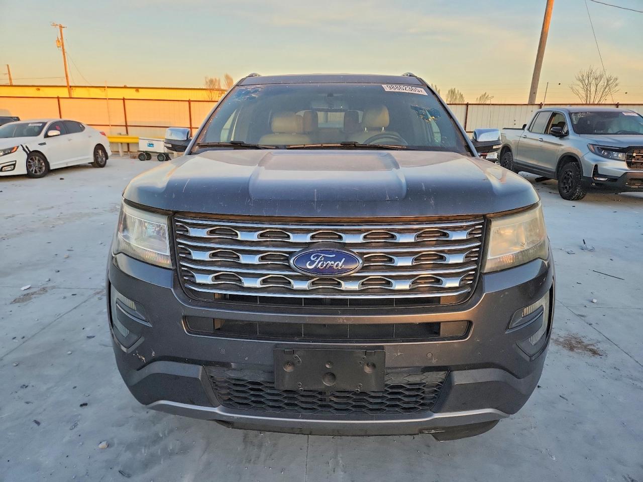 2016 FORD EXPLORER XLT photo 13