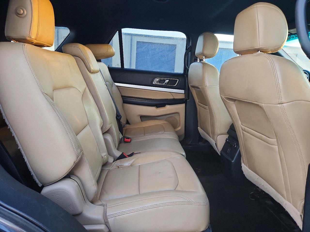 2016 FORD EXPLORER XLT photo 31