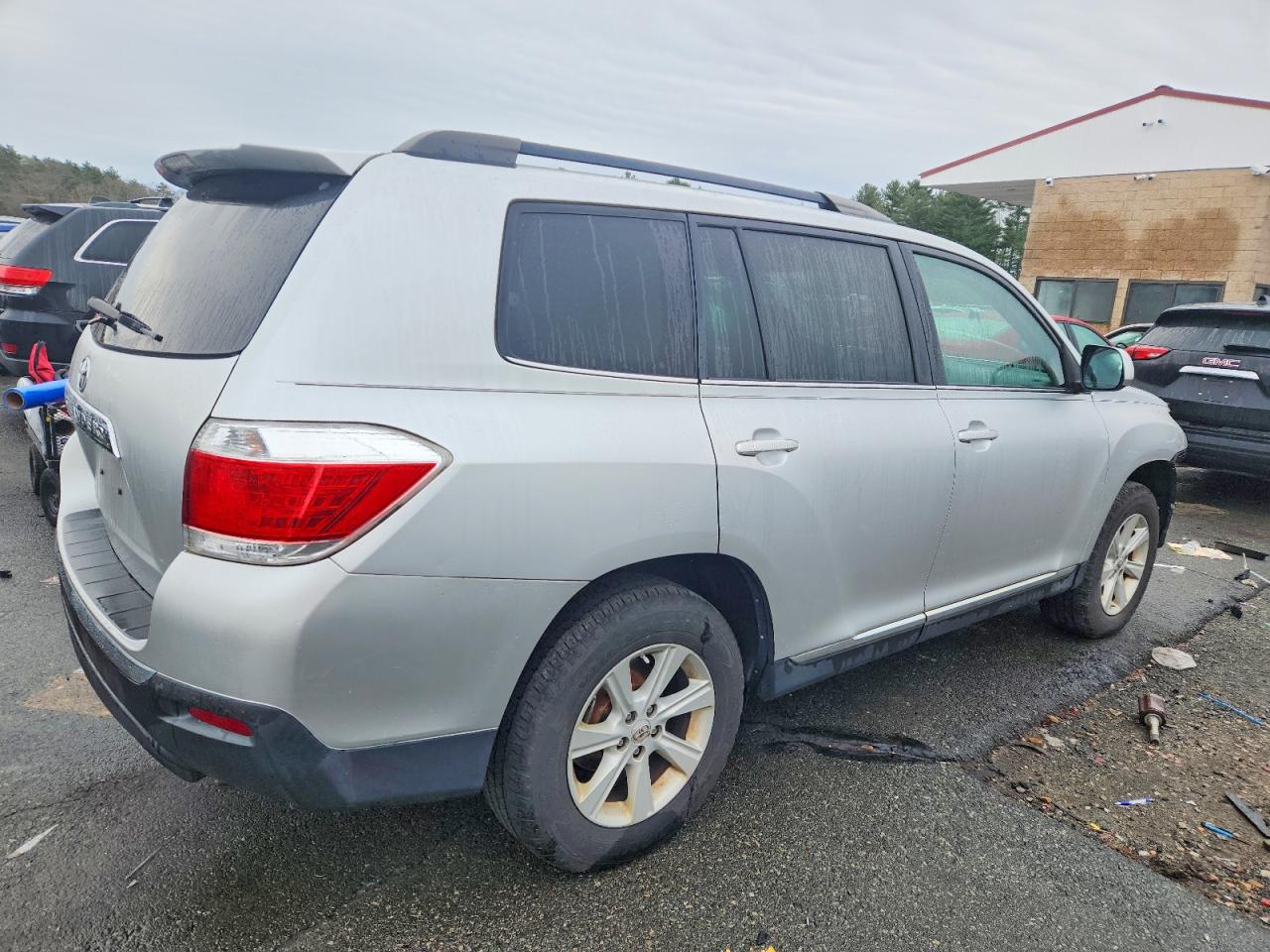 2012 TOYOTA HIGHLANDER BASE photo 5
