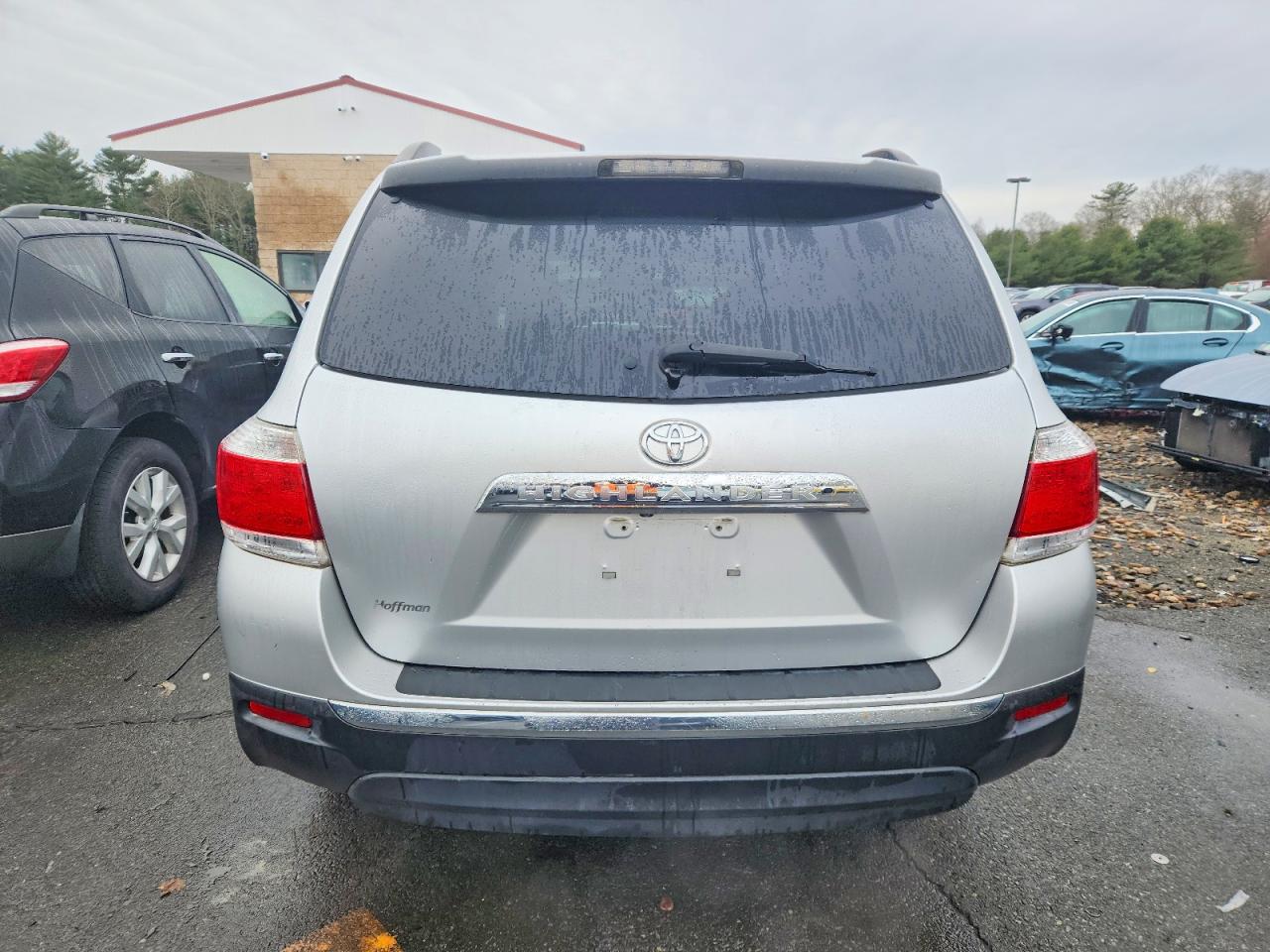 2012 TOYOTA HIGHLANDER BASE photo 11