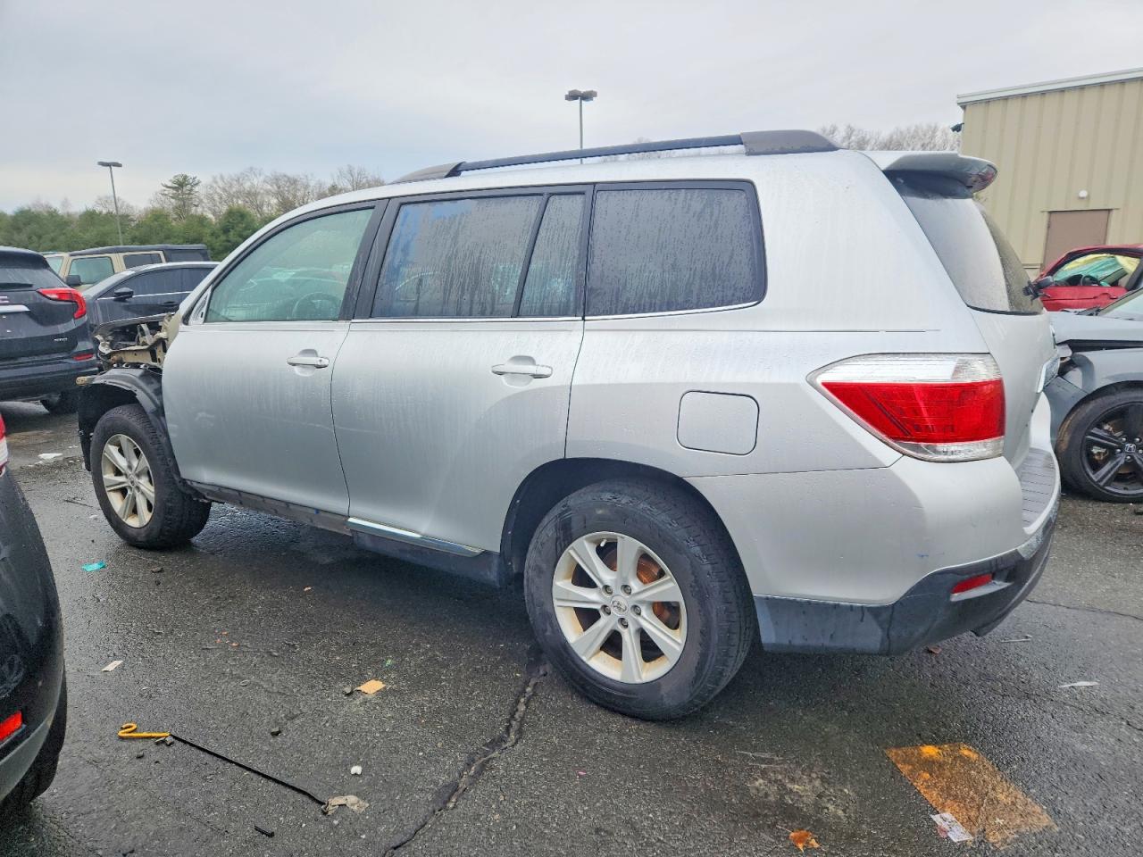 2012 TOYOTA HIGHLANDER BASE photo 3